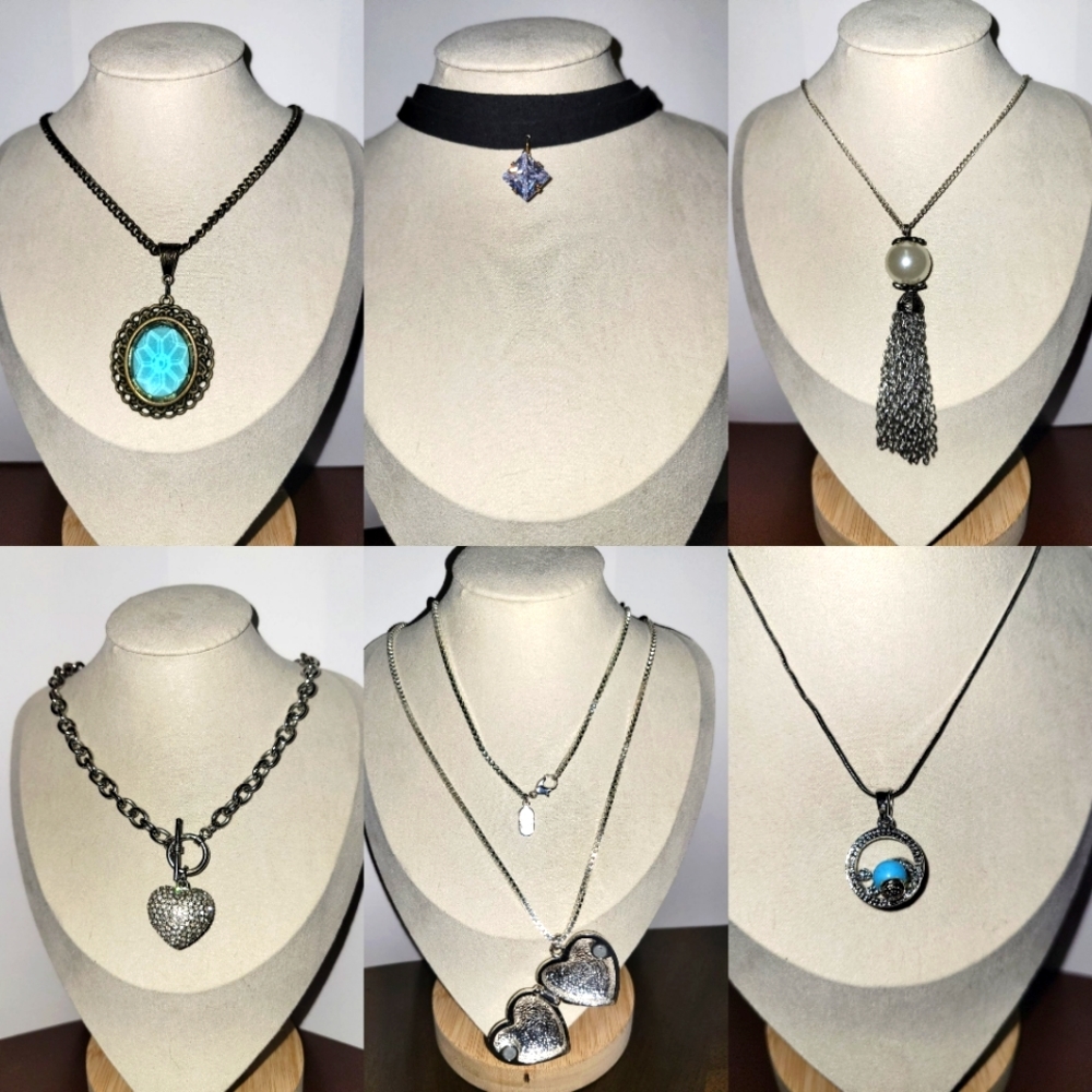 Fashion jewlery necklace lot